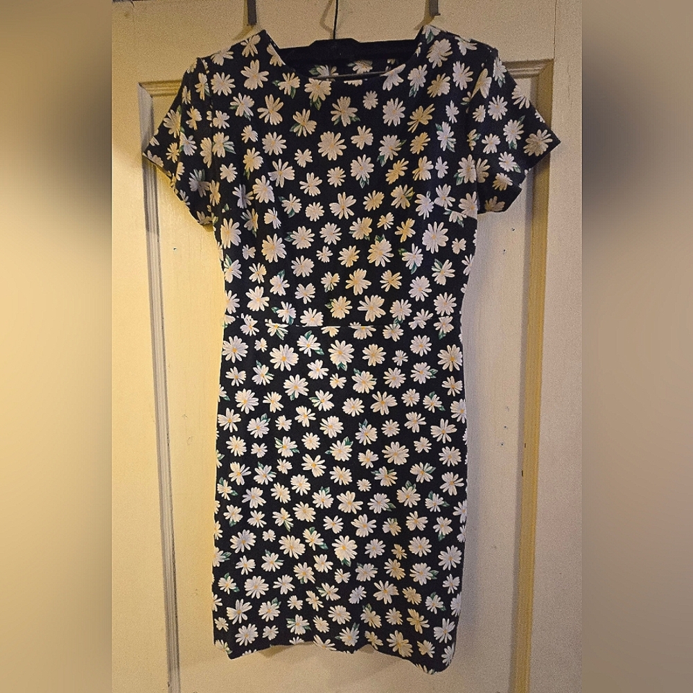 Blue mini sheath dress with short flutter sleeves for casual work